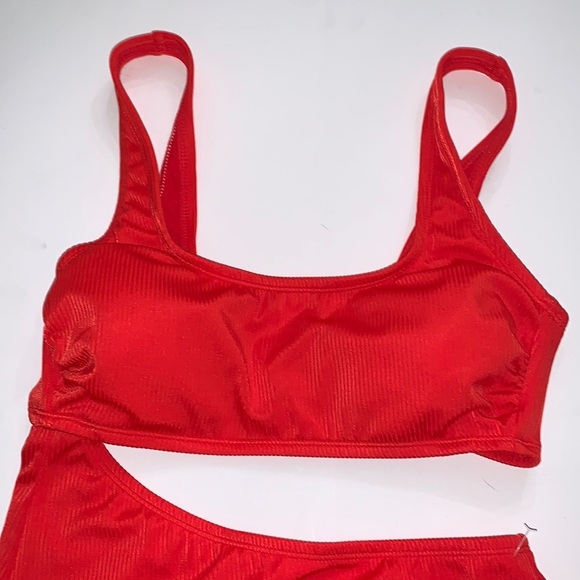 Kona Sol Textured Ribbed Side Cut Out Medium Coverage One Piece Swimsuit - Picture 3 of 16